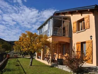 Au Bons Repos Apartment Estavar