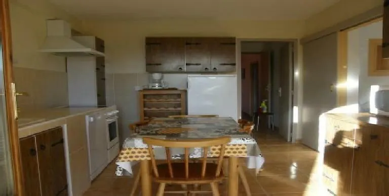 Au Bons Repos Apartment Estavar